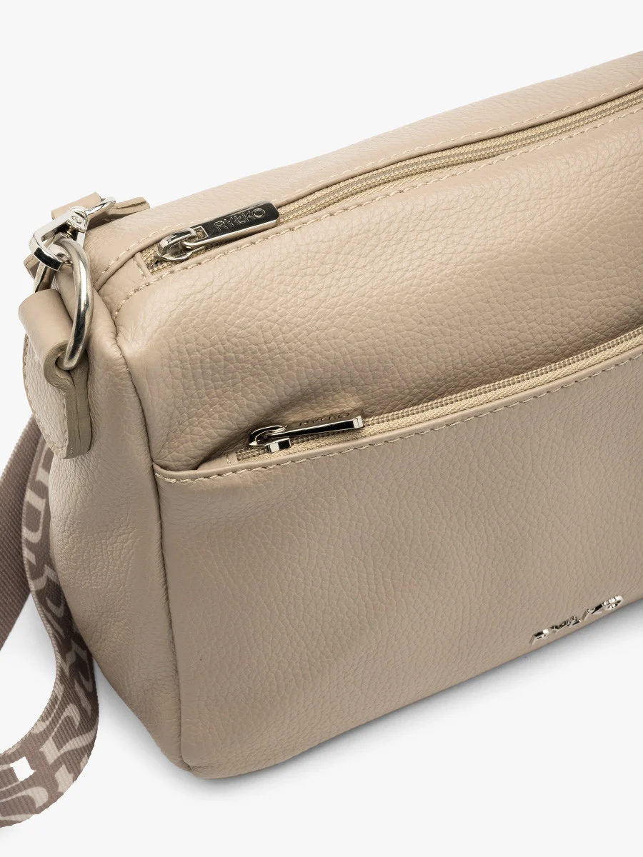 Beżowa torebka na pasku z tkaniny