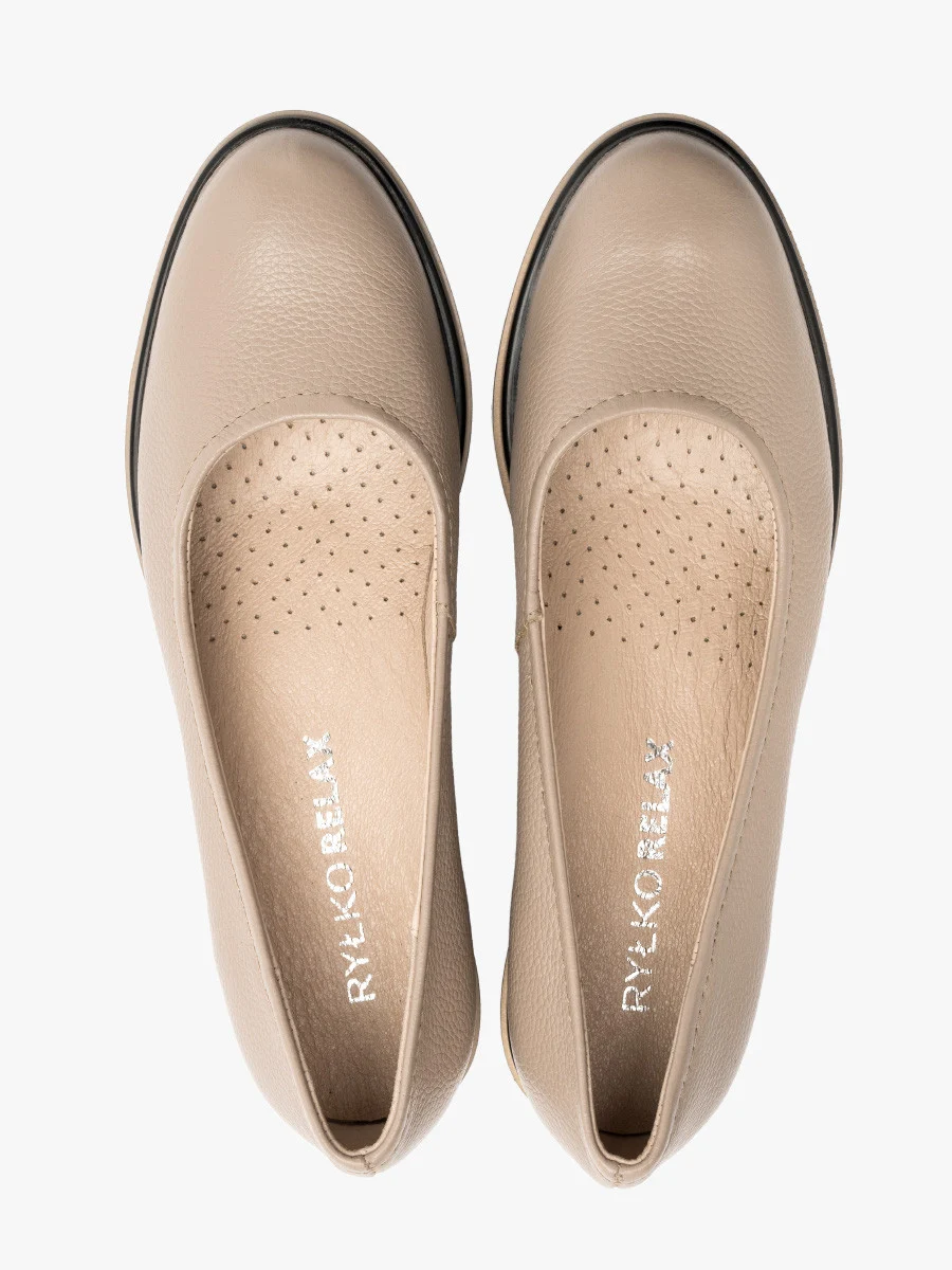 Beżowe czółenka na platformie