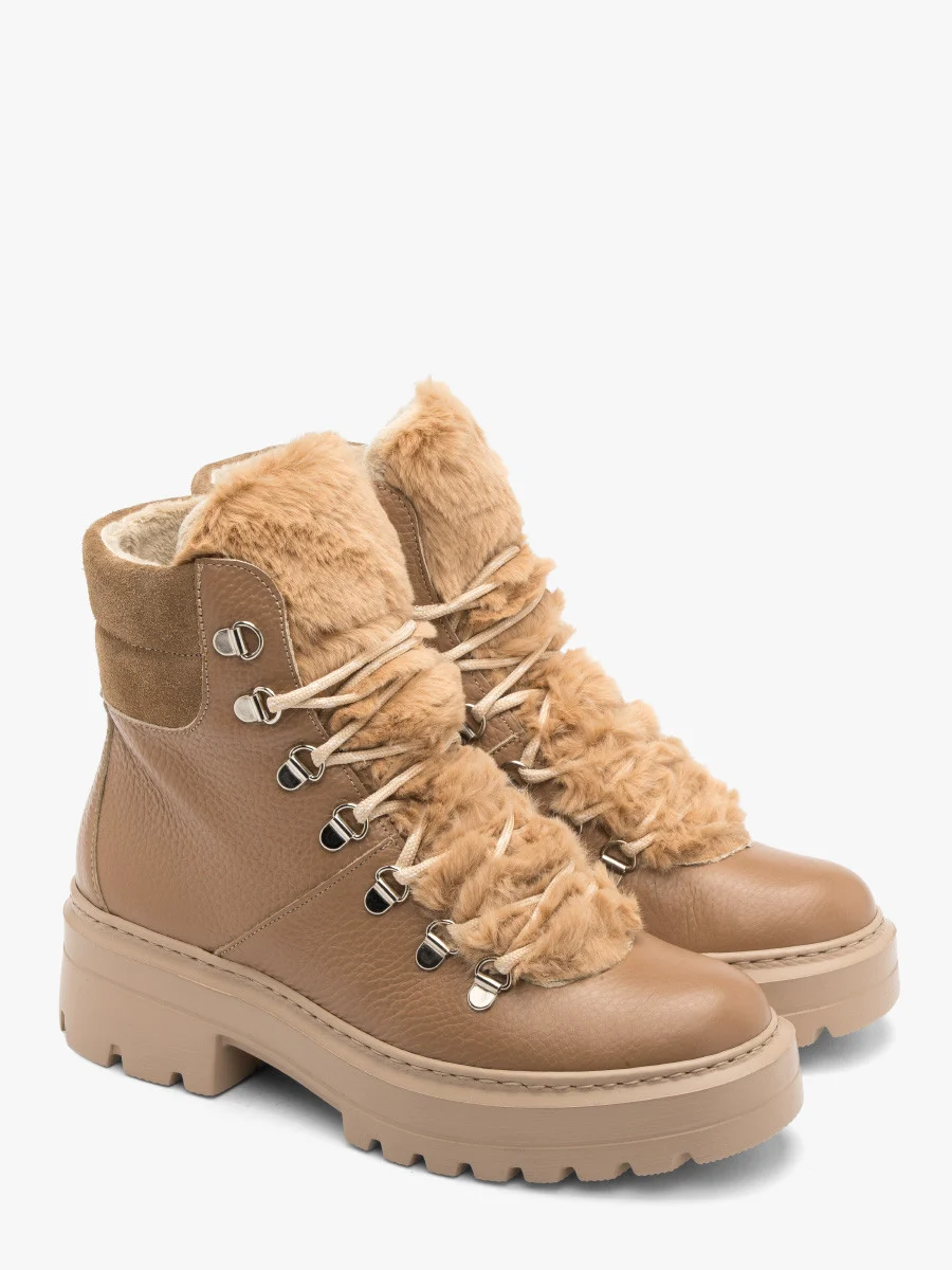 Brązowe ocieplane trzewiki