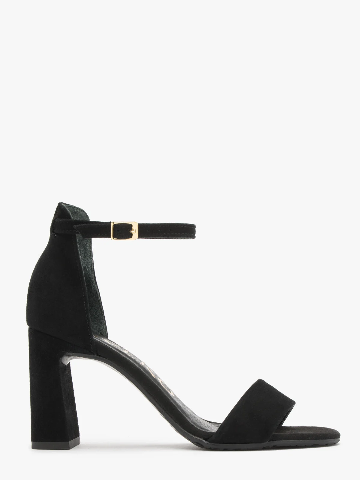 Czarne sandały w  na obcasie