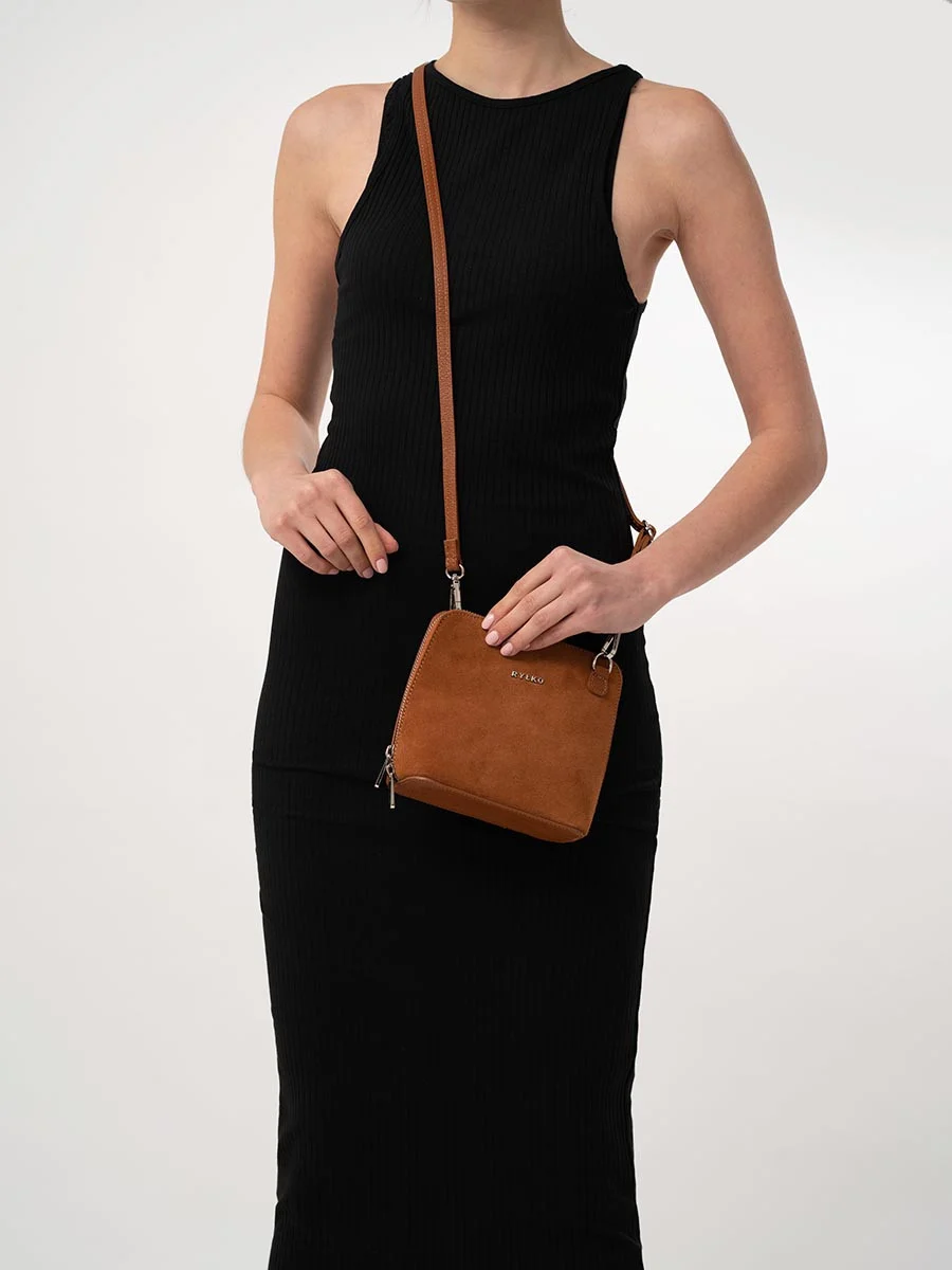 Mała ruda torebka na ramię