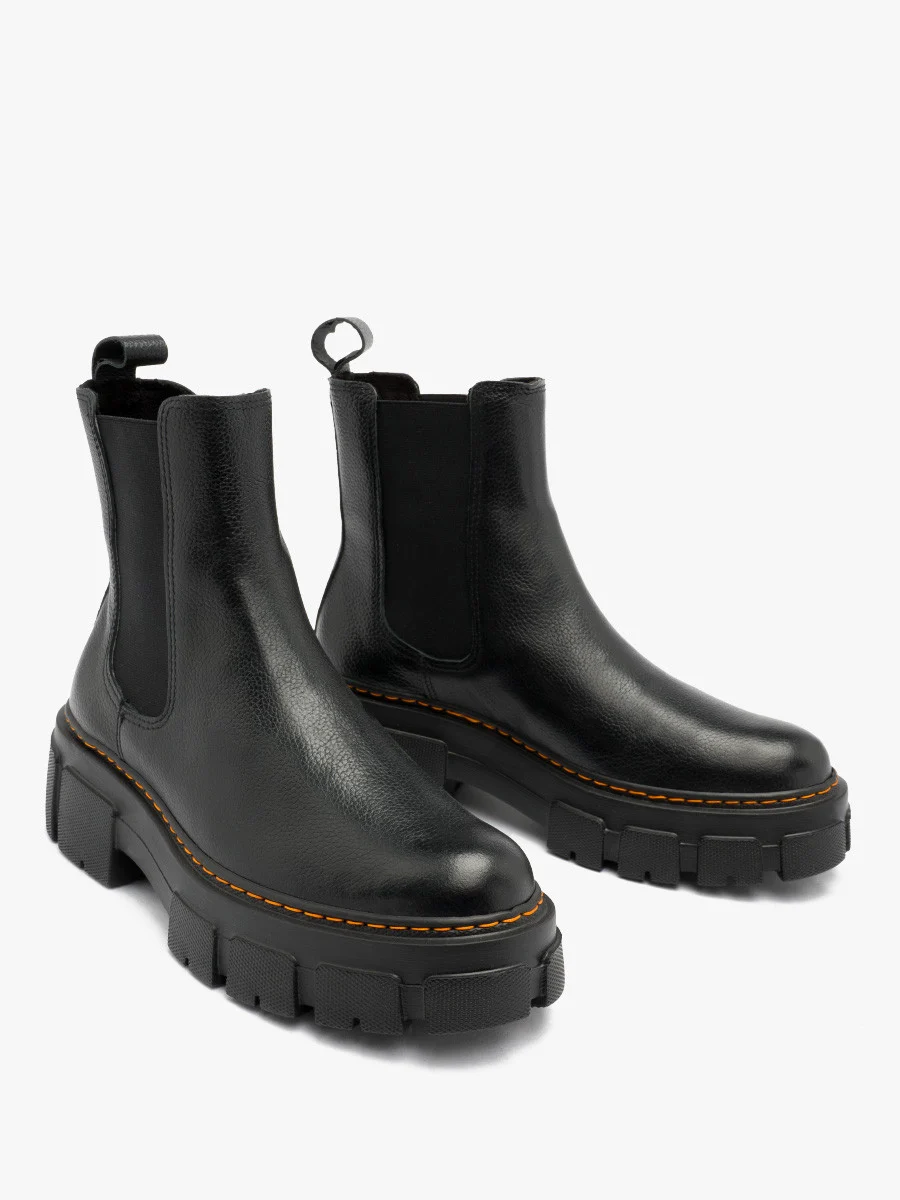 Czarne sztybety damskie na lekkiej podeszwie