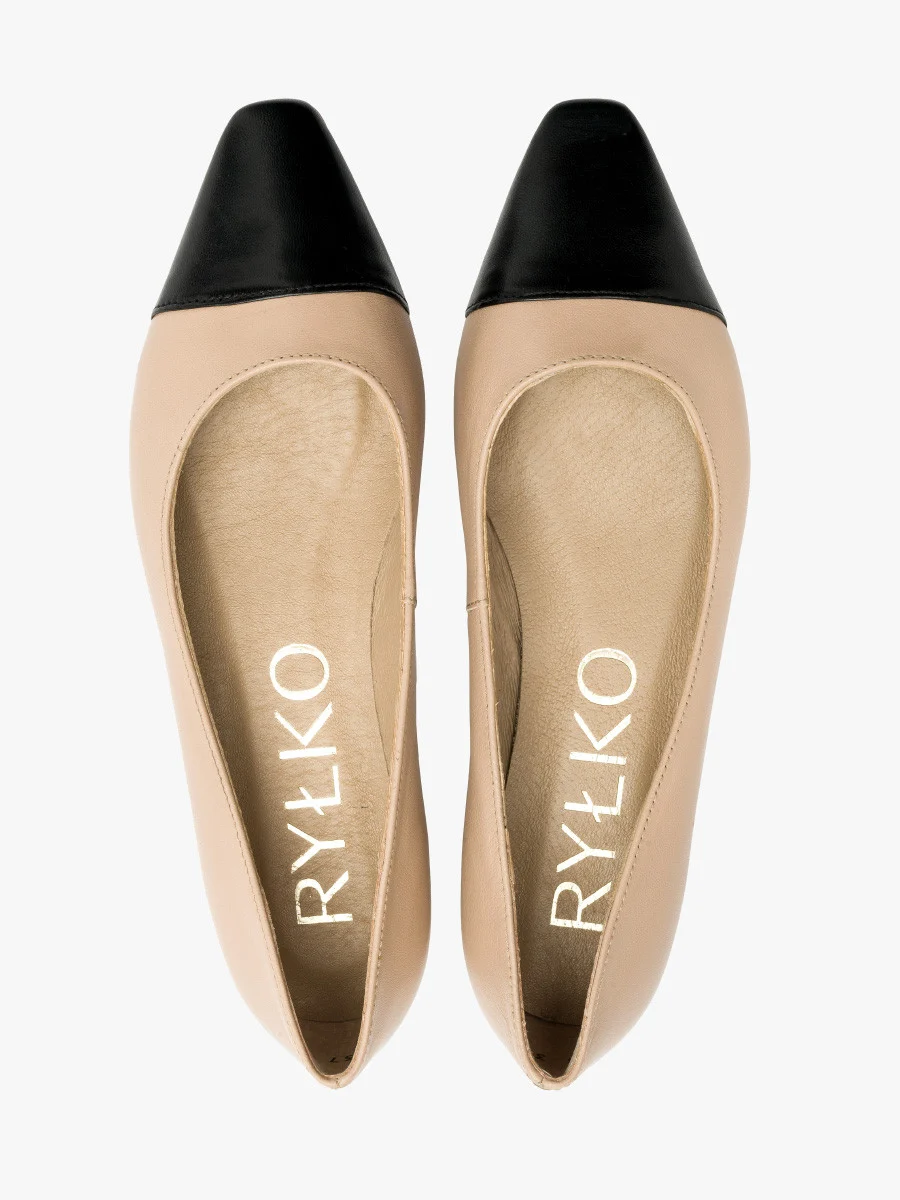 Beżowe baleriny z czarnym noskiem
