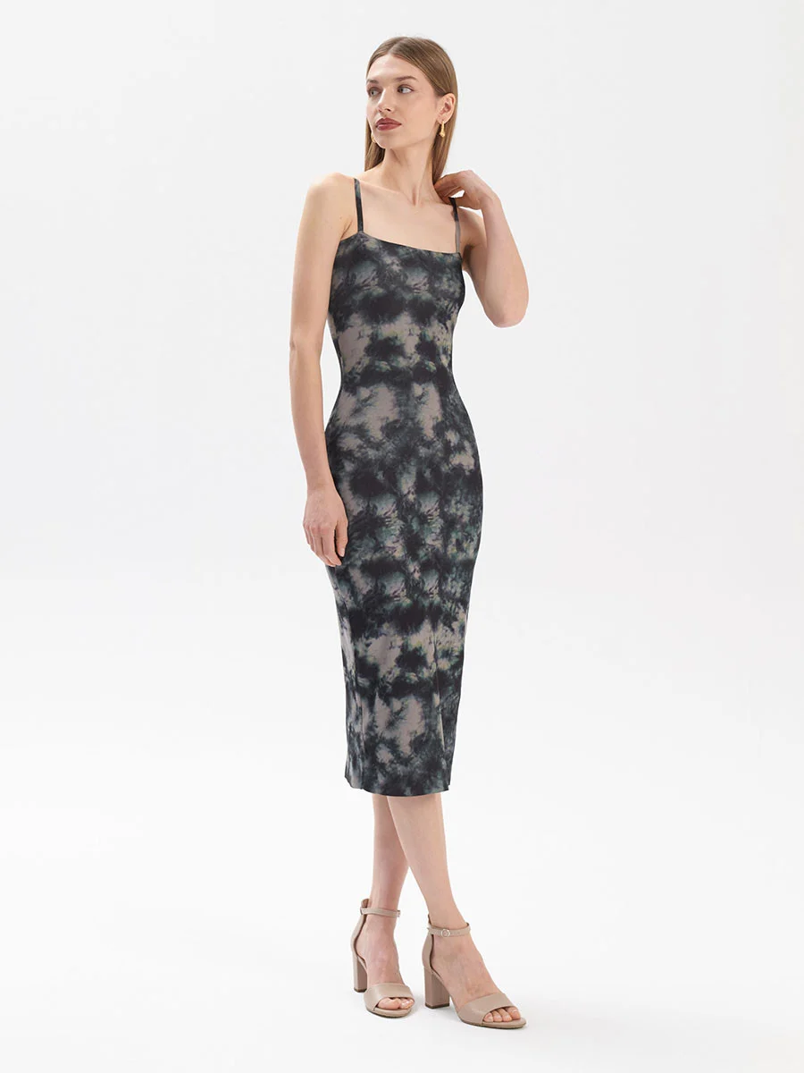 Beżowe sandały z zabudowaną piętą