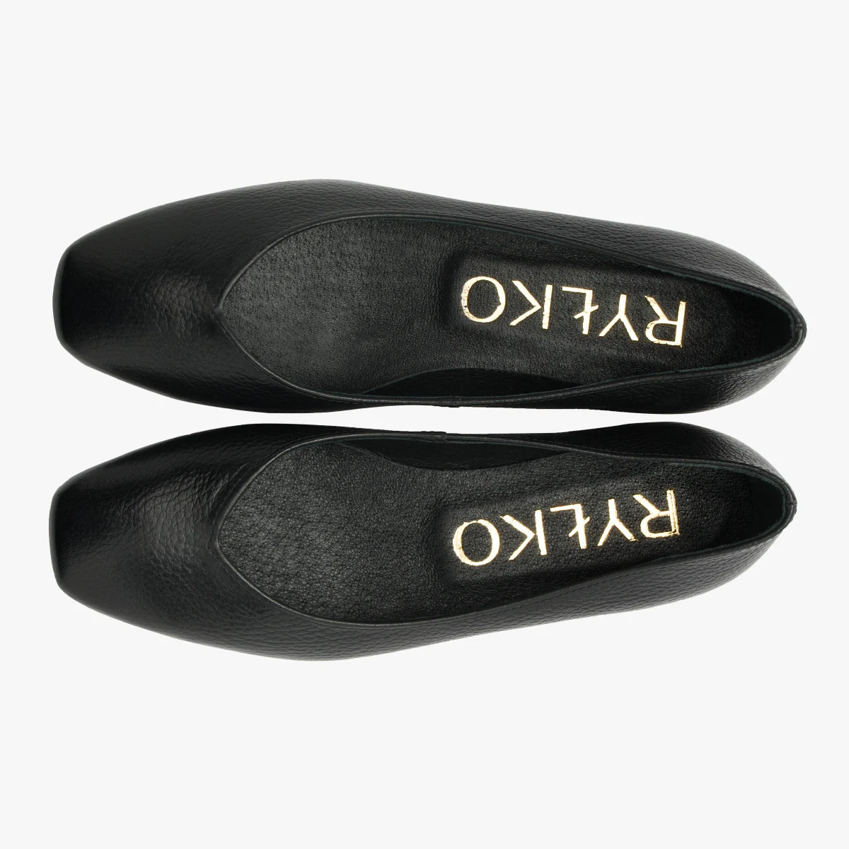 Czarne baleriny z ozdobnym wycięciem na cholewce