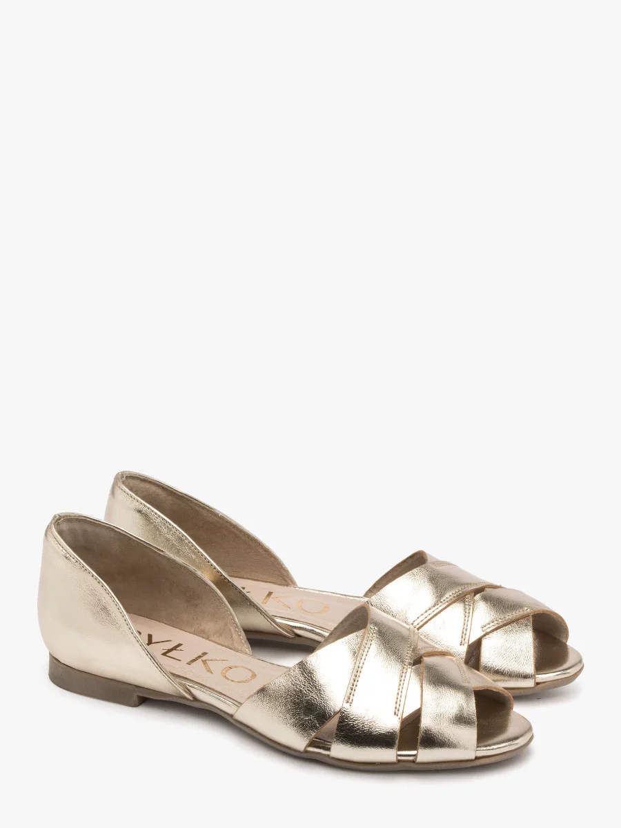 Platynowe baleriny z zakrytą piętą