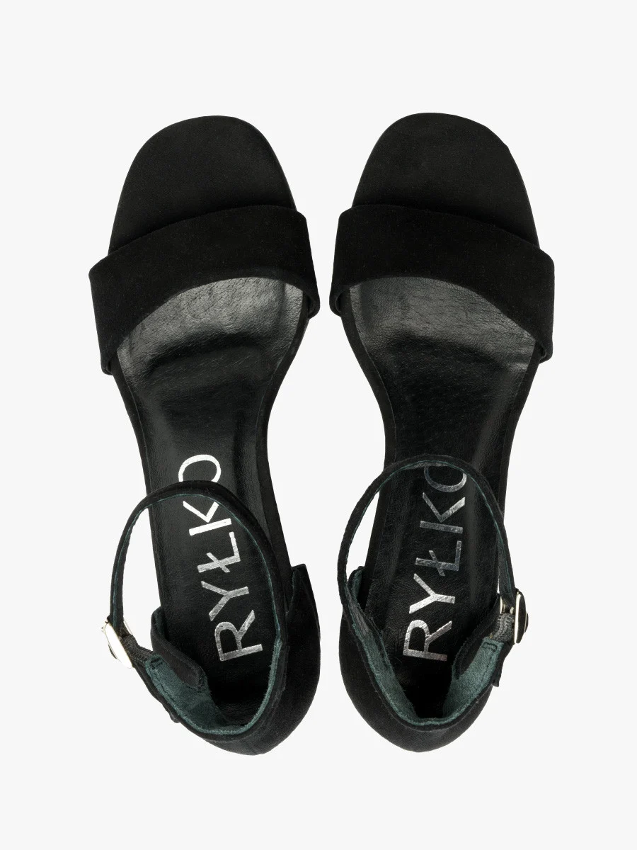 Dwuczęściowe czarne sandały na słupku