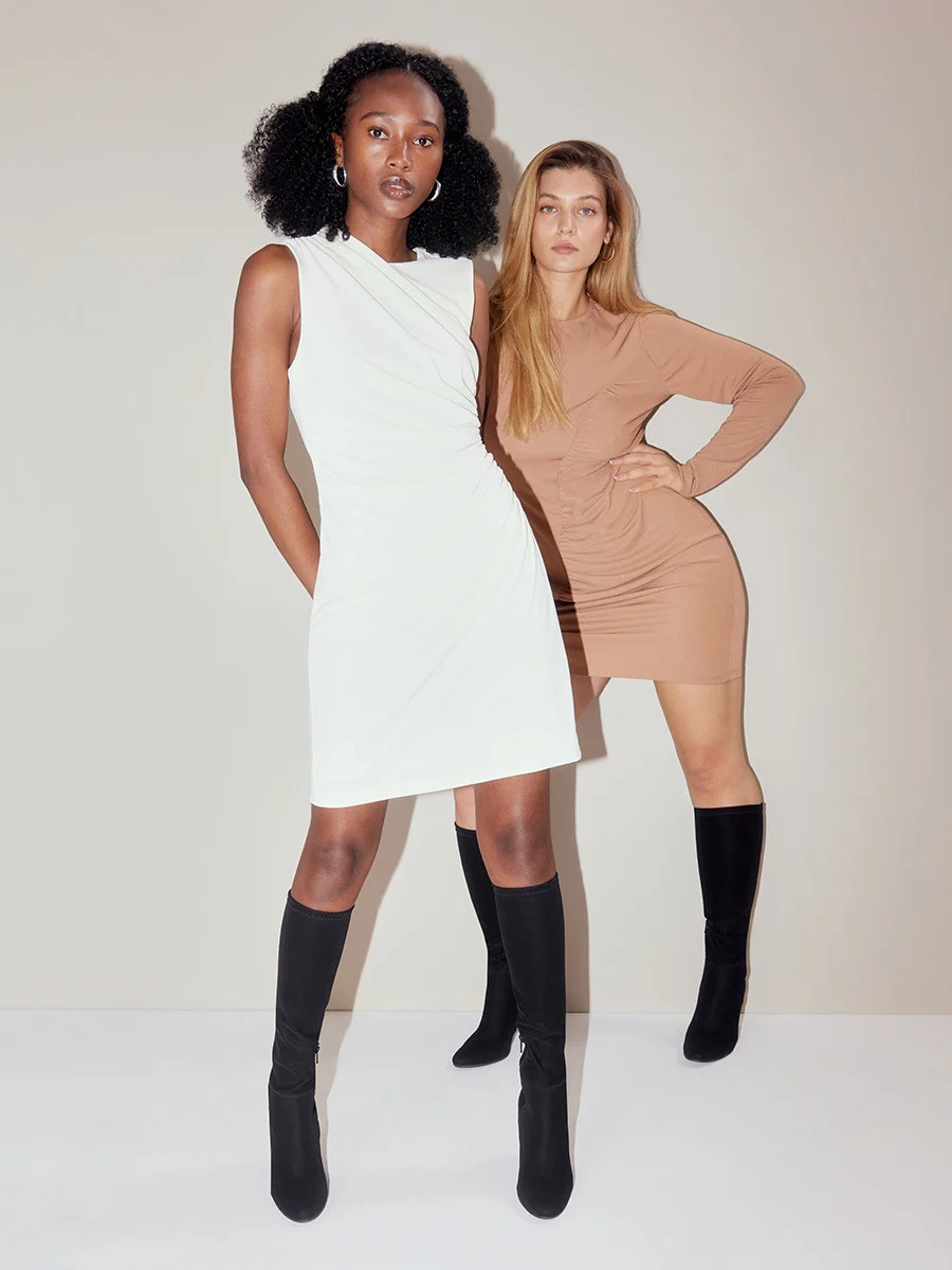 Czarne kozaki z elastyczną cholewką