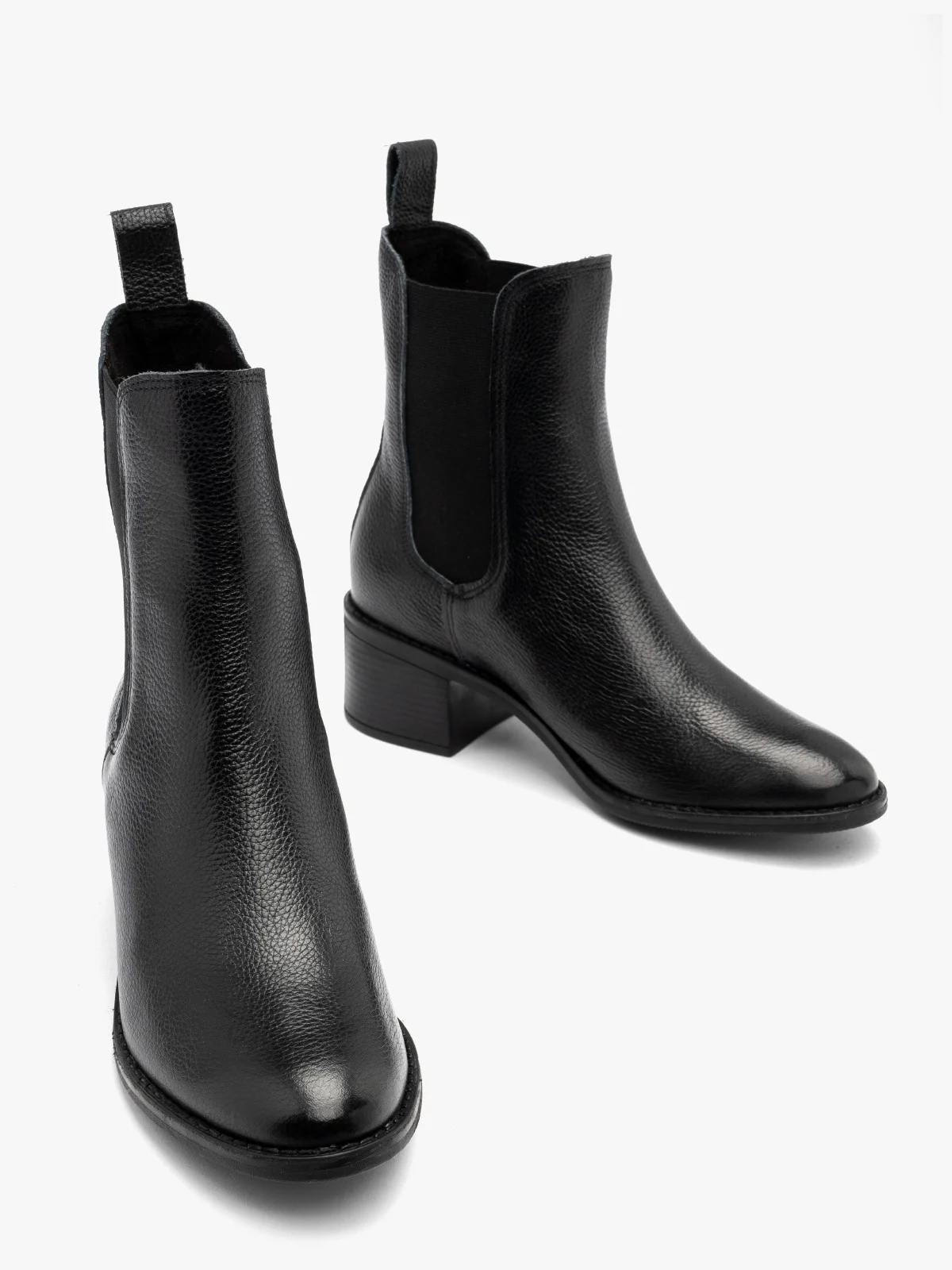 Czarne sztyblety damskie na obcasie