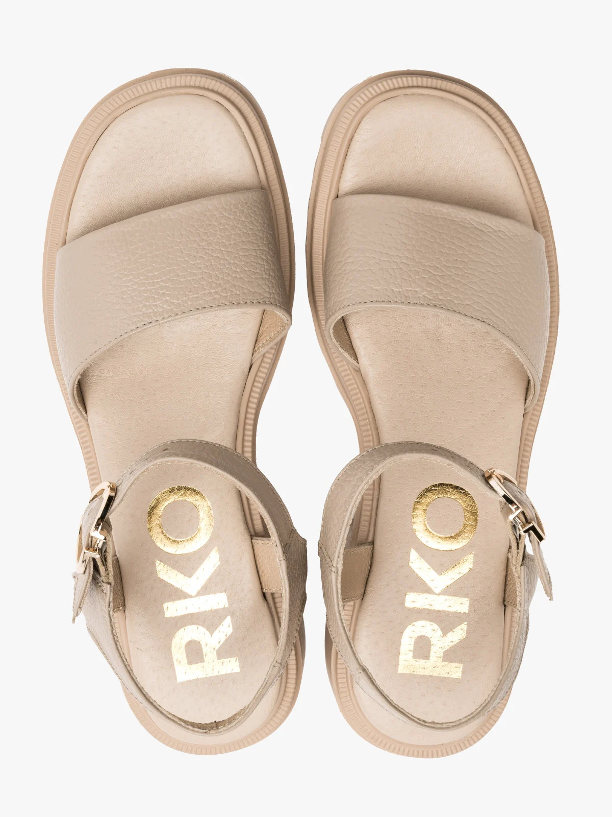 Beżowe sandały na traktorowej podeszwie