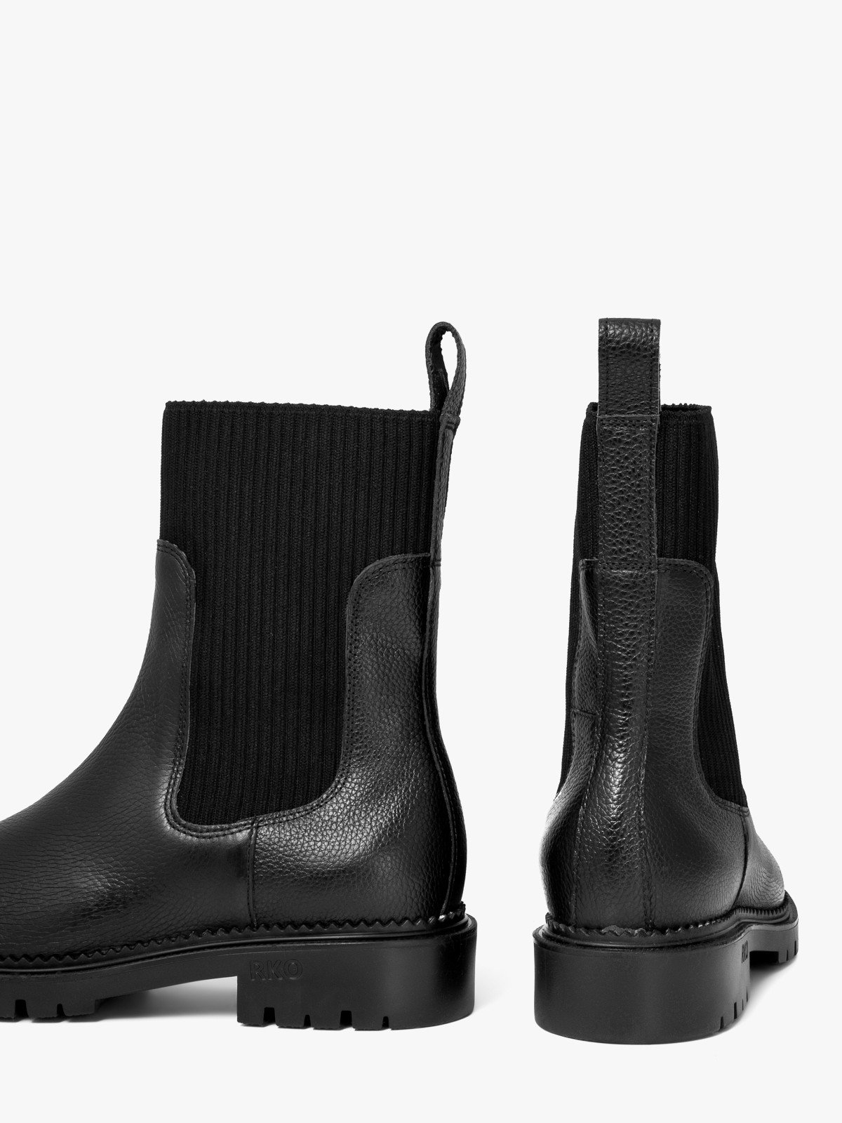 Czarne sztyblety damskie z elastyczną tkaniną