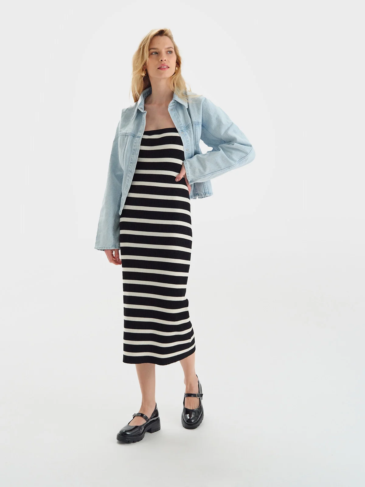 Czarne czółenka na lekkim spodzie