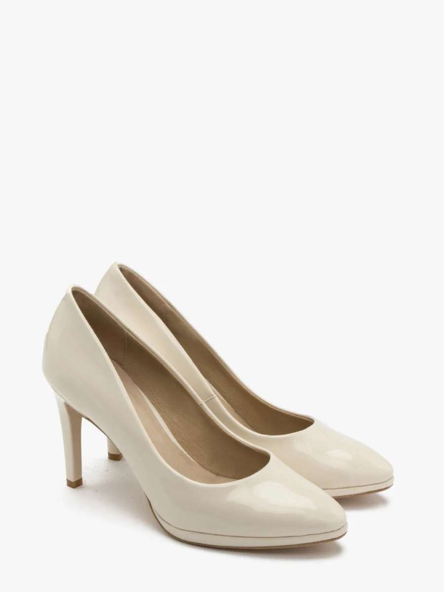 Kremowe czółenka na szpilce