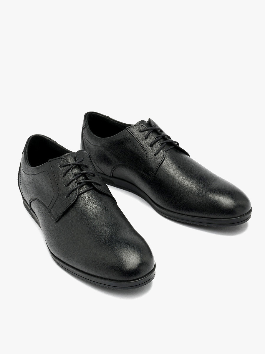 Czarny półbut męski