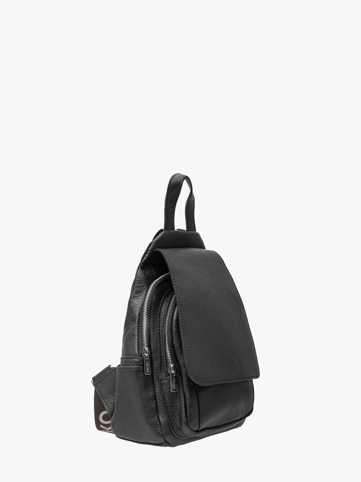 Czarny plecak damski z ozdobnymi taśmami