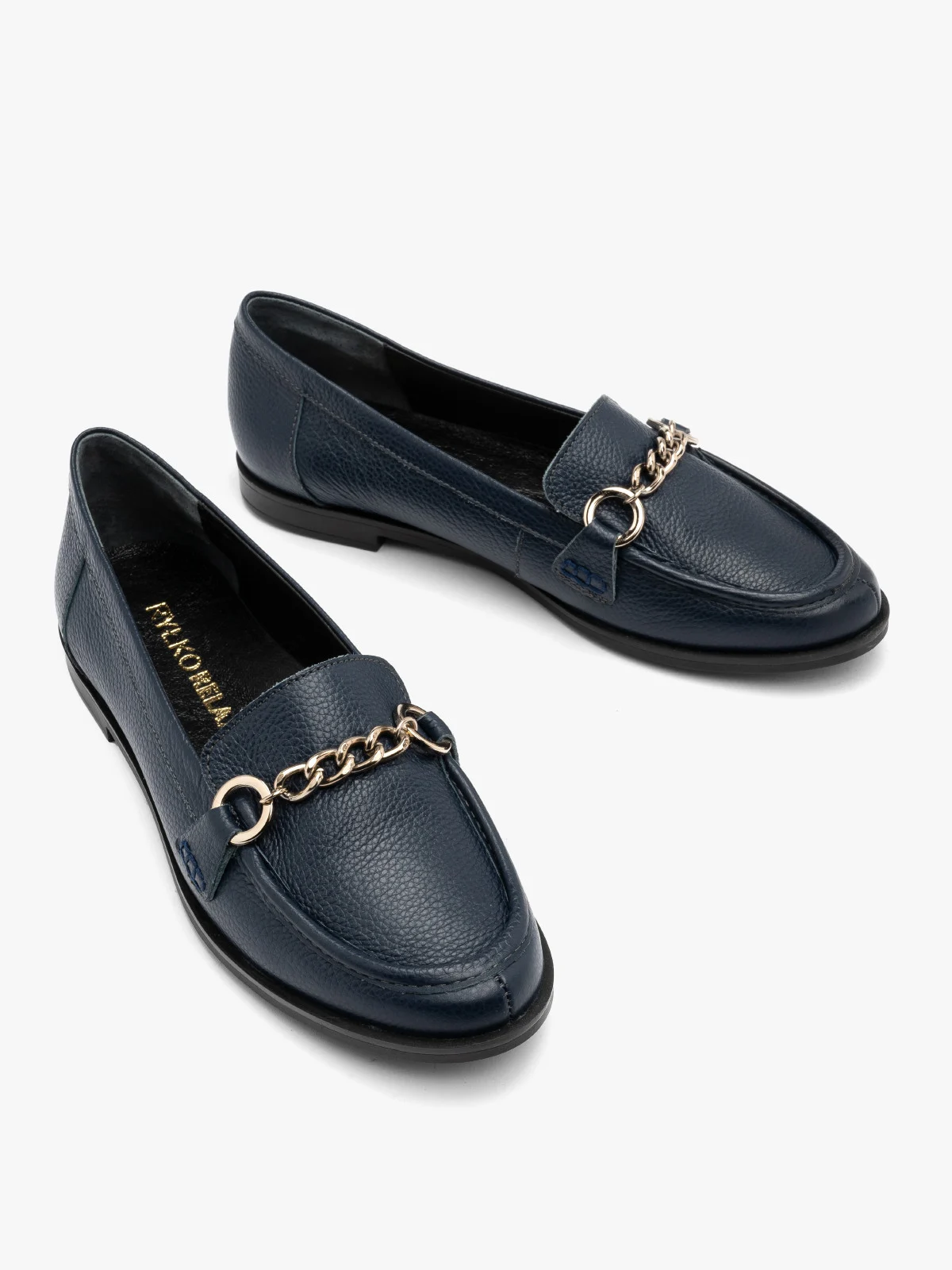 Granatowe mokasyny na płaskiej podeszwie