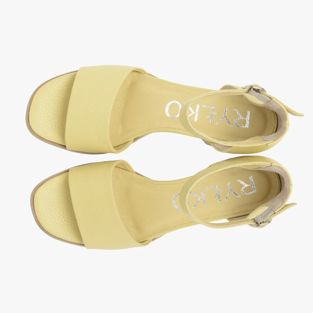 Żółte sandały na niskim obcasie