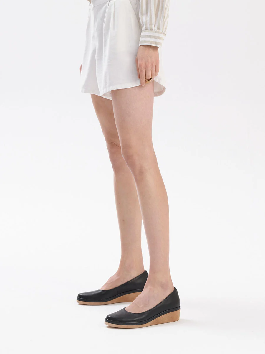 Czarne czółenka na platformie