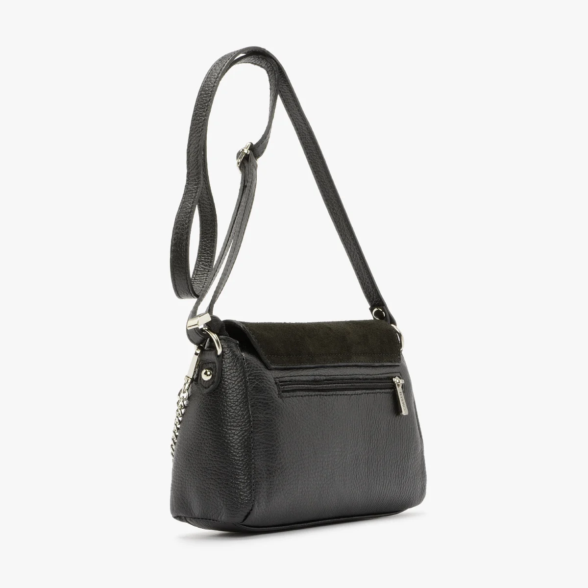 Mała czarna torebka z łańcuszkiem