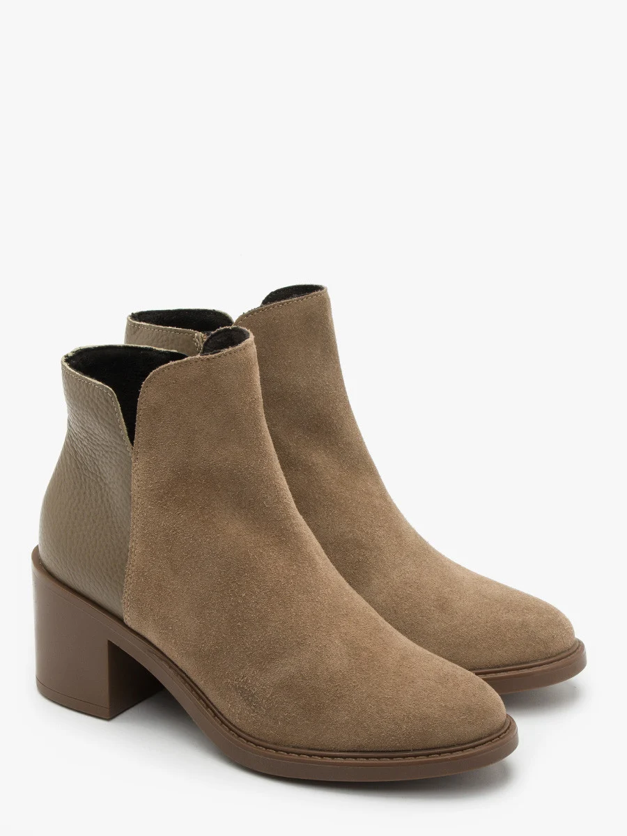 Beżowe botki z łączonych skór