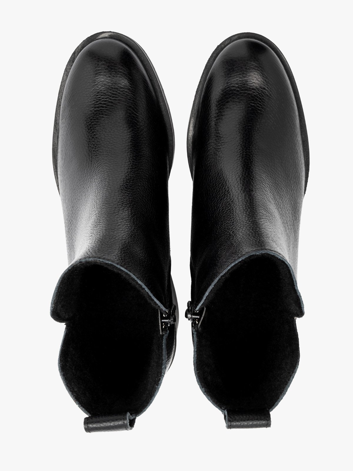 Czarne botki damskie na masywnym spodzie