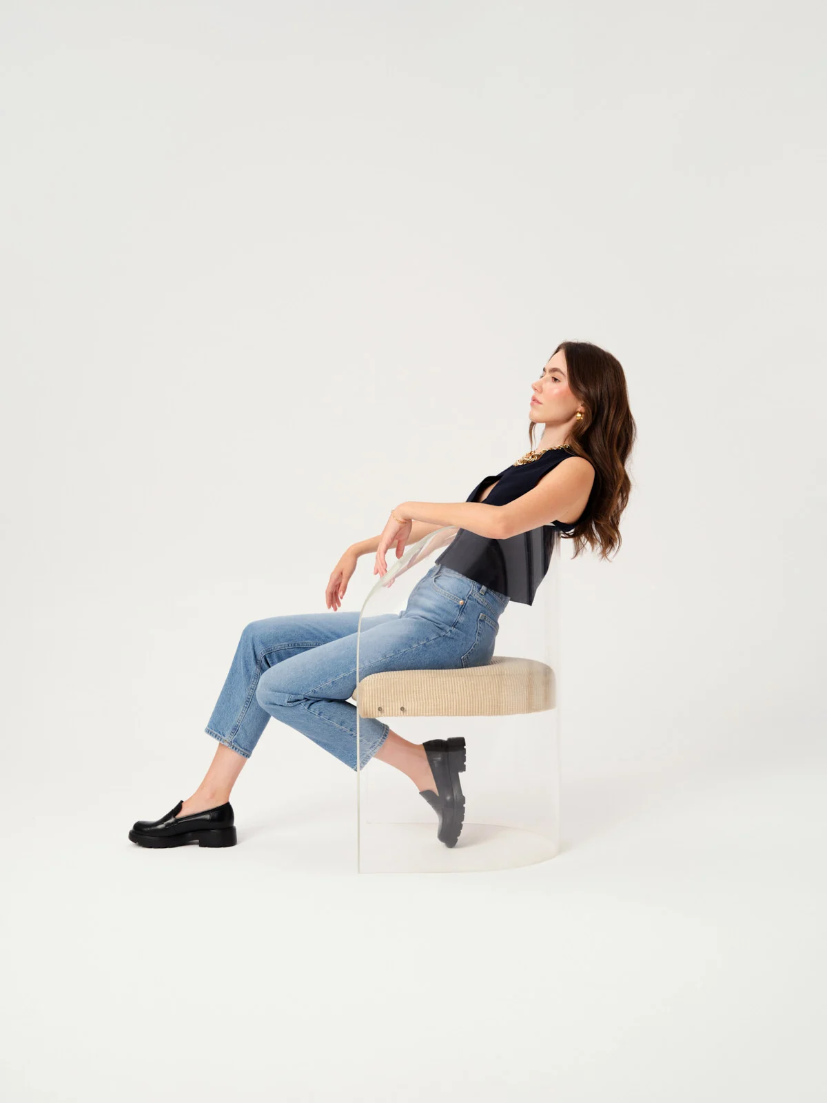 Czarne mokasyny na masywnej podeszwie