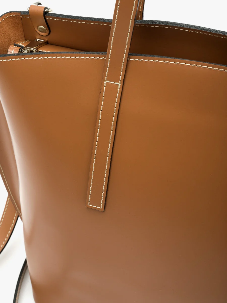 Brązowa pojemna torebka