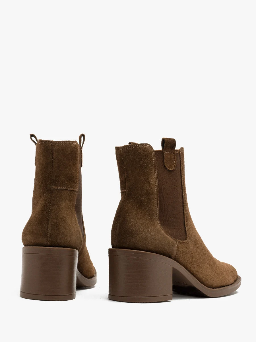 Brązowe sztyblety damskie