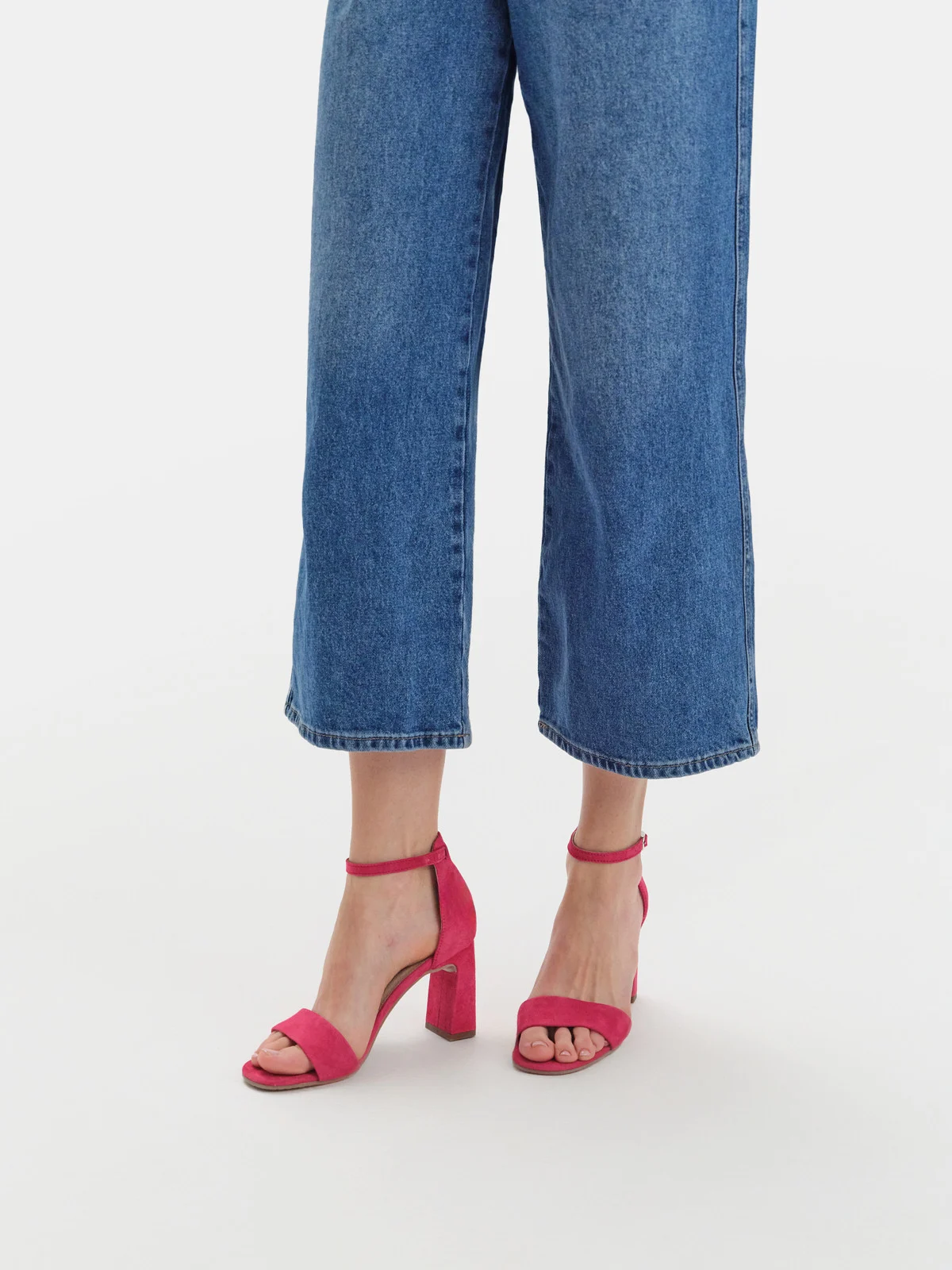 Sandały  w kolorze fuksji