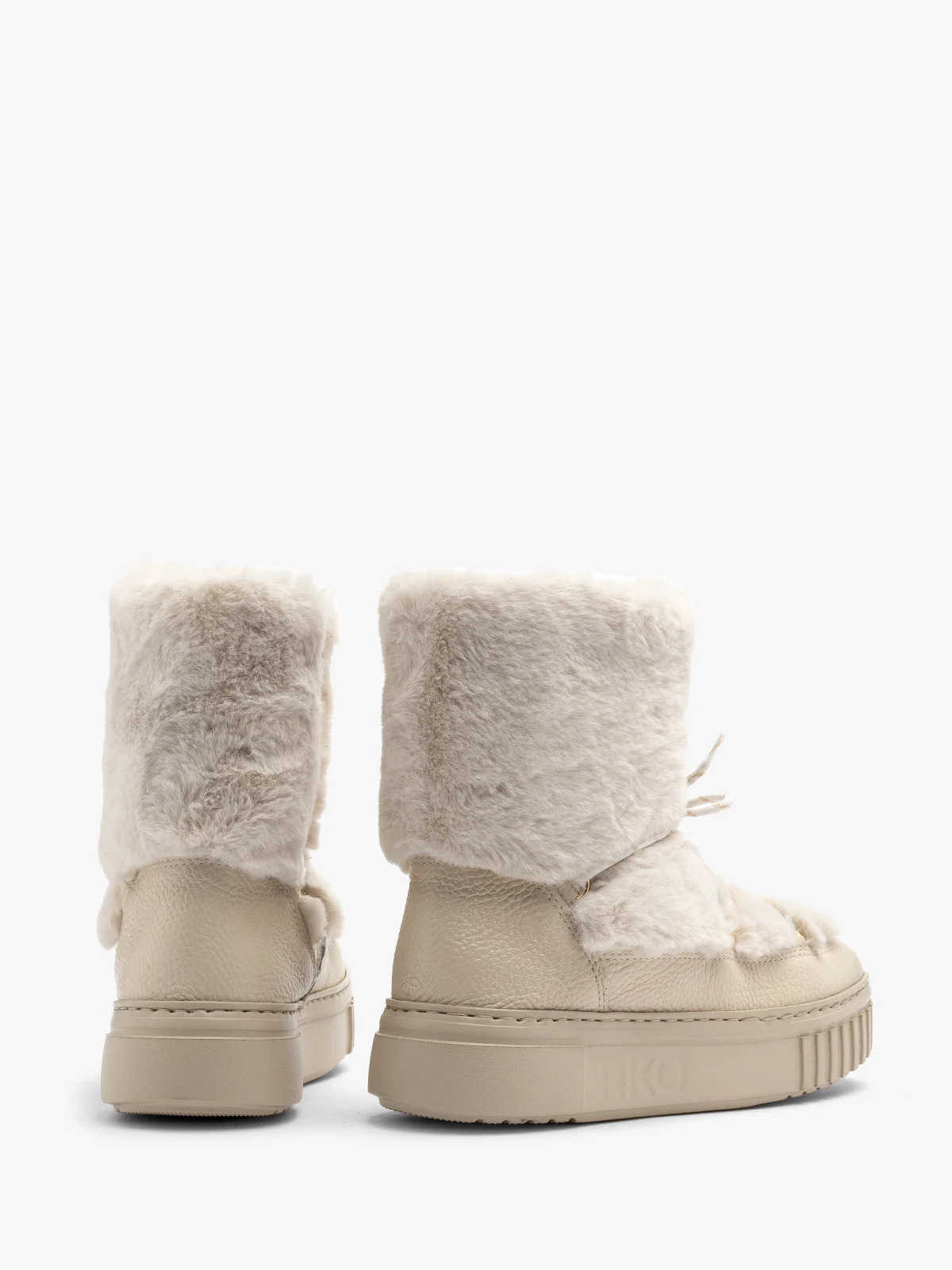 Kremowe ocieplane śniegowce