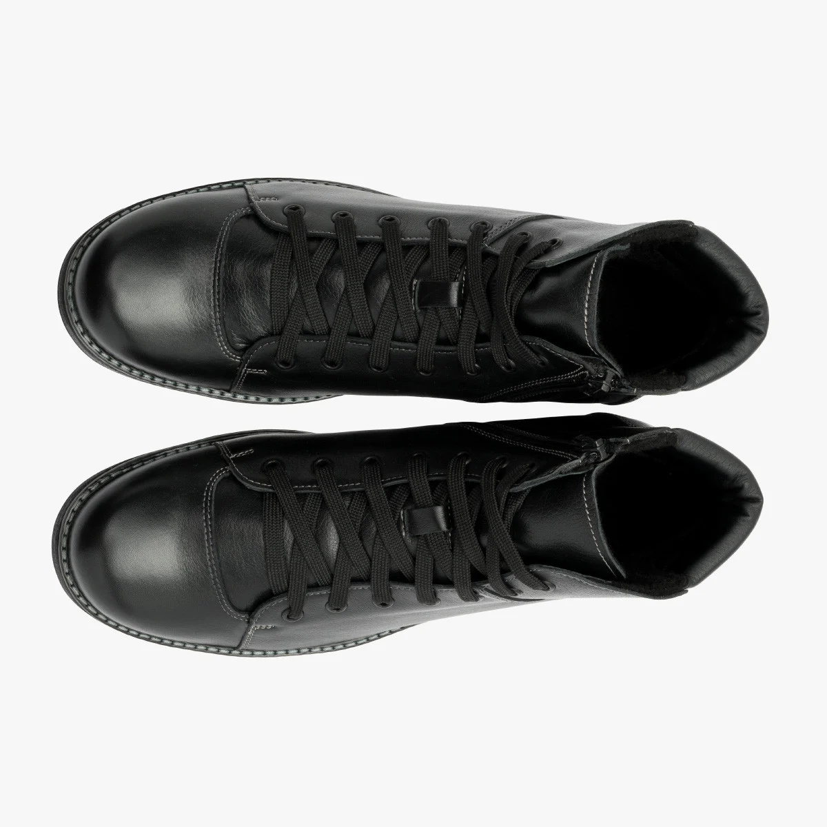 Czarne trzewiki z przeszyciami