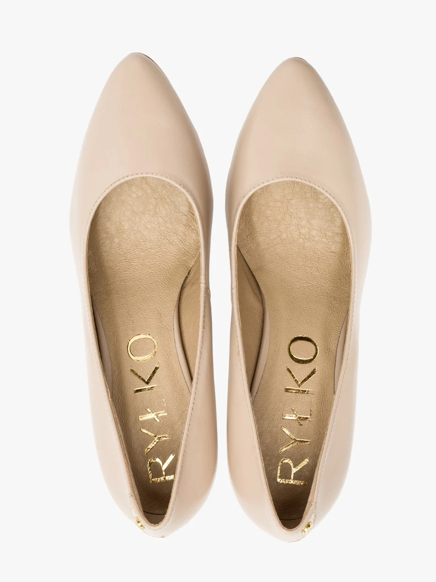 Czółenka na szpilce