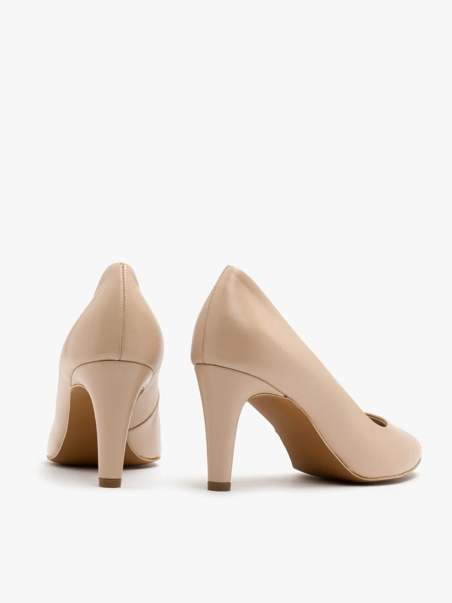 Beżowe czółenka na szpilce
