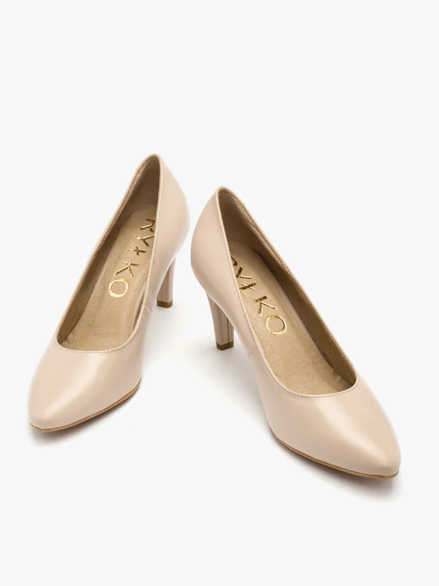 Czółenka na szpilce