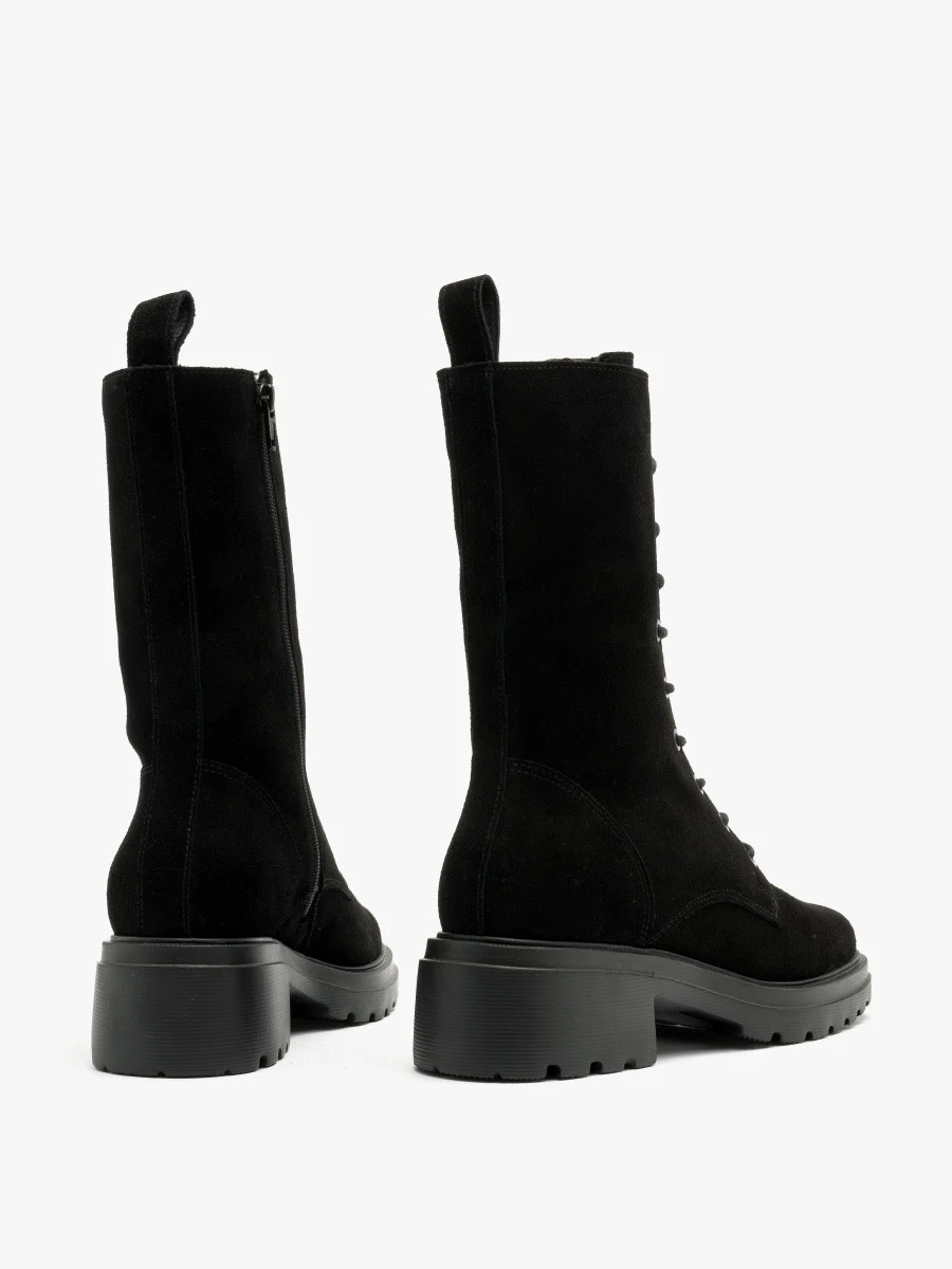 Czarne welurowe trzewiki