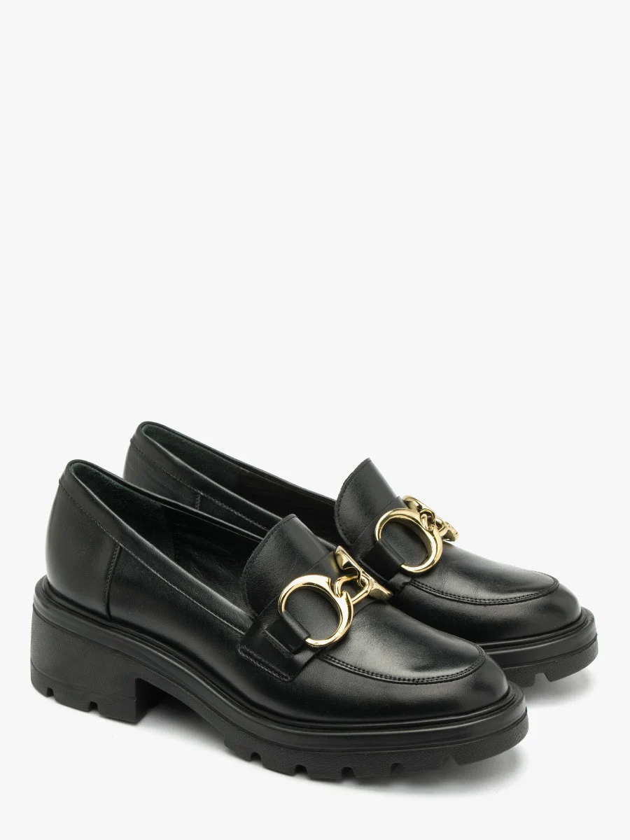 Czarne mokasyny na masywnym spodzie