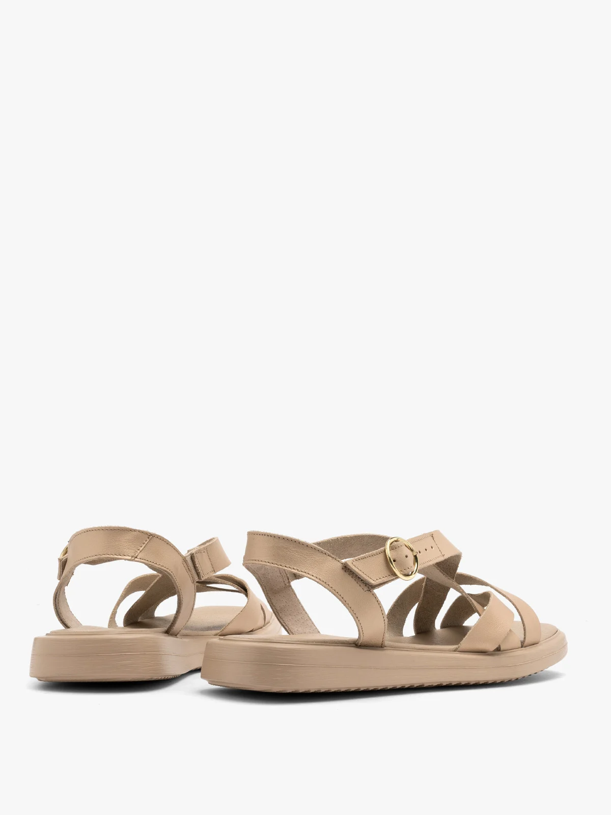 Złote sandały z ozdobnych paseczków