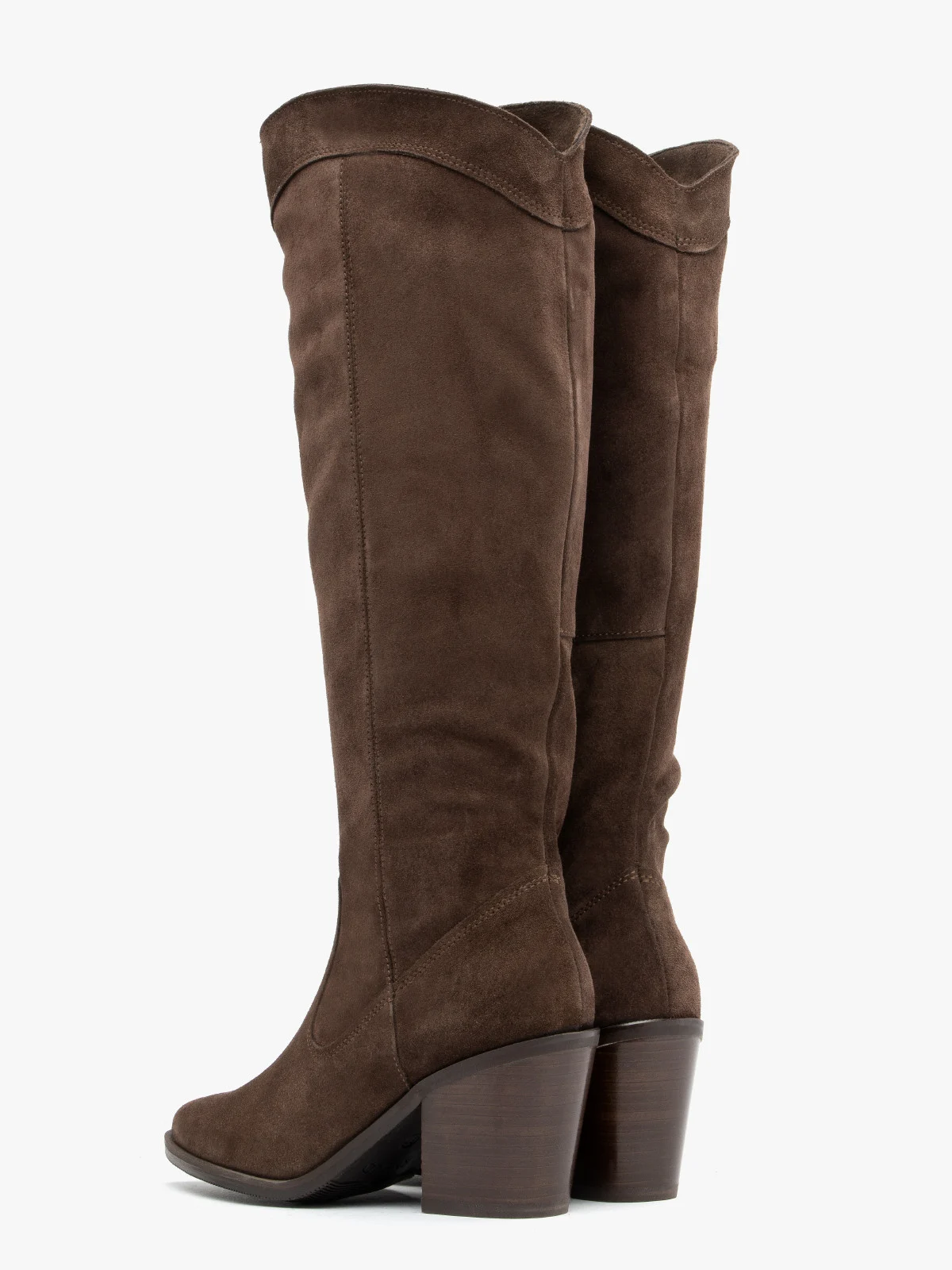 Wysokie welurowe kozaki typu kowbojki