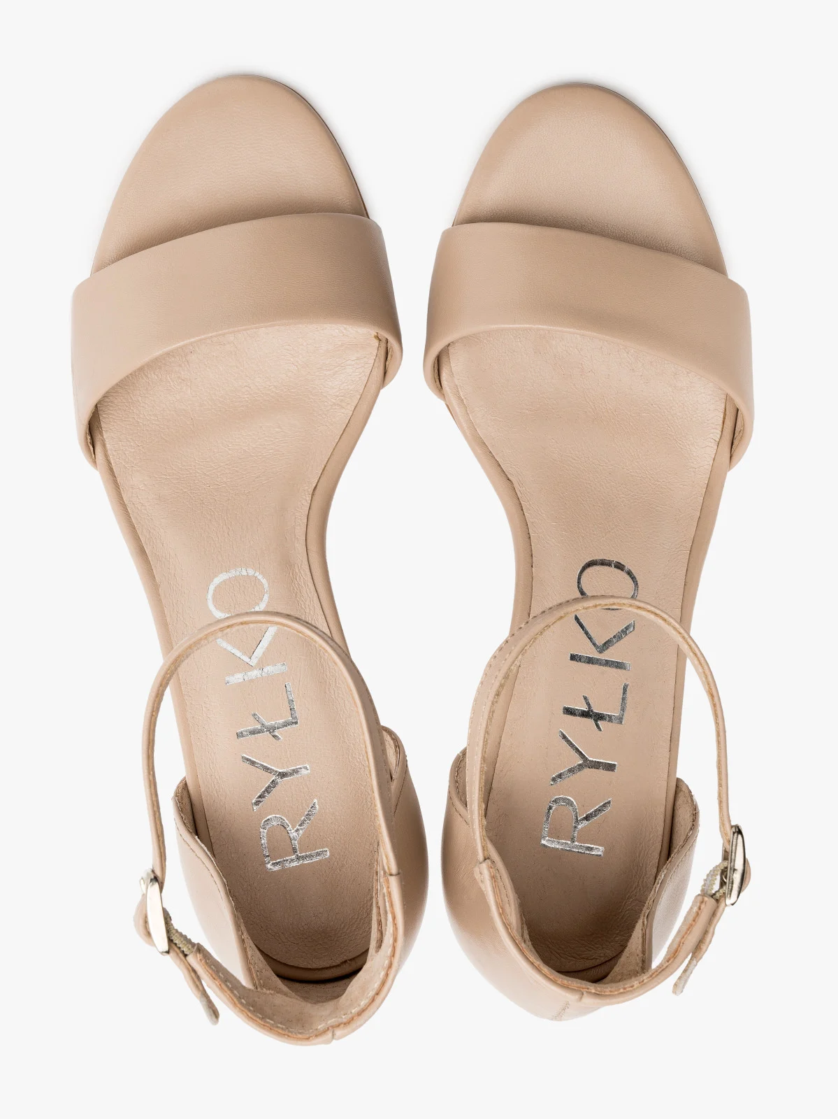 Sandały w kolorze beżowym na szpilce