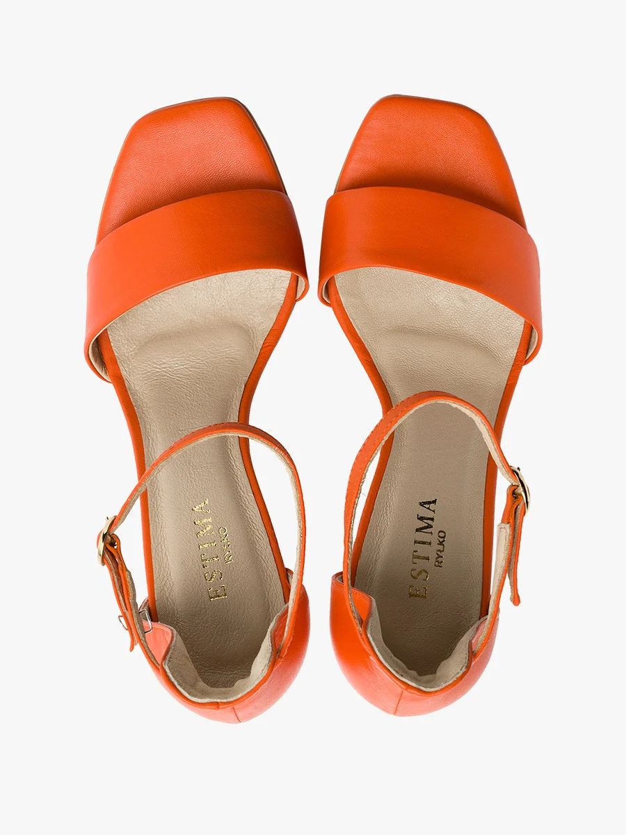 Pomarańczowe sandały na szpilce