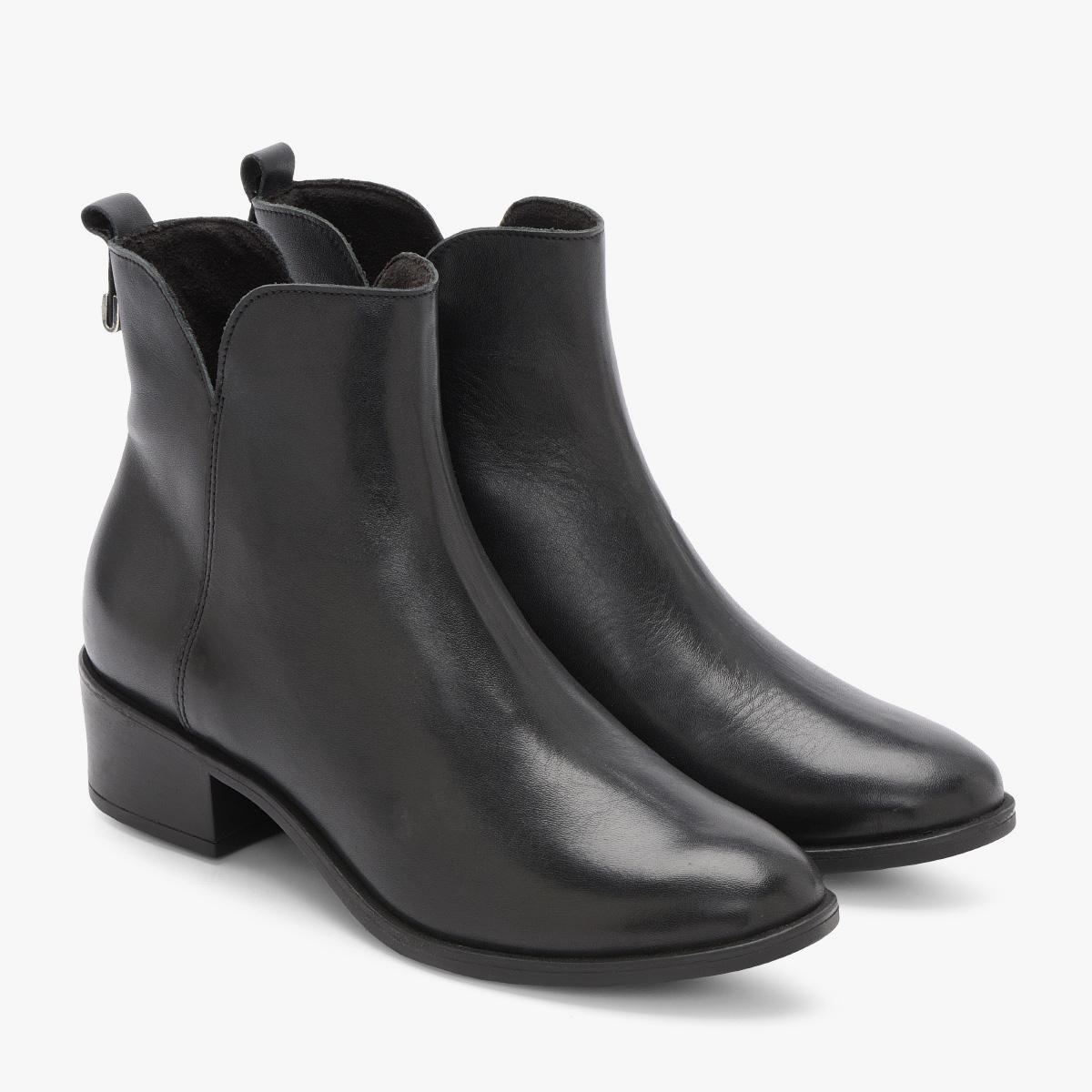 BOTKI Z OZDOBNĄ CHOLEWKĄ