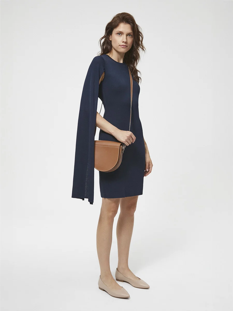 Beżowe baleriny z ozdobną cholewką