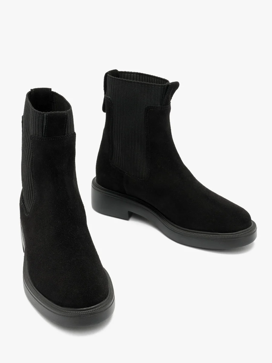 Czarne sztyblety damskie z elastyczną gumą