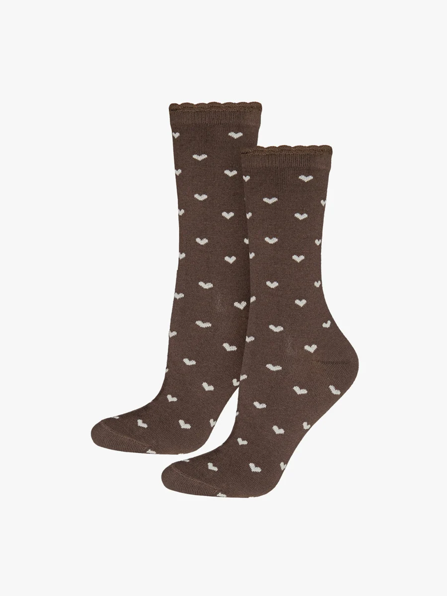 Brązowe skarpety damskie z motywem serca