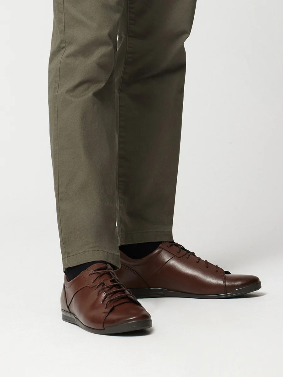 Ciemnobrązowe półbuty męskie