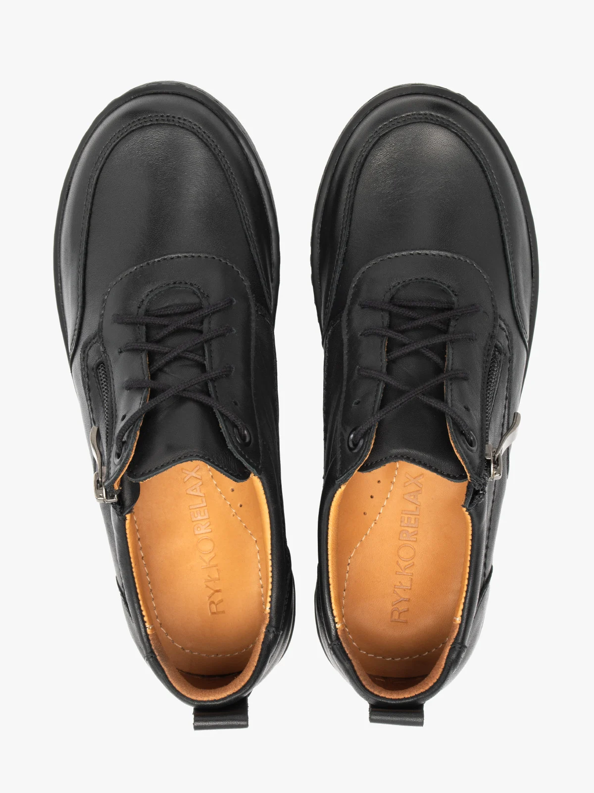 Czarne półbuty damskie na niskiej platformie