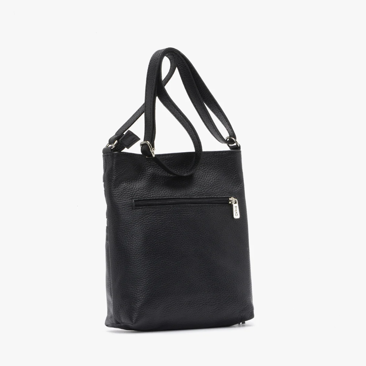 Czarna torebka z frędzlami