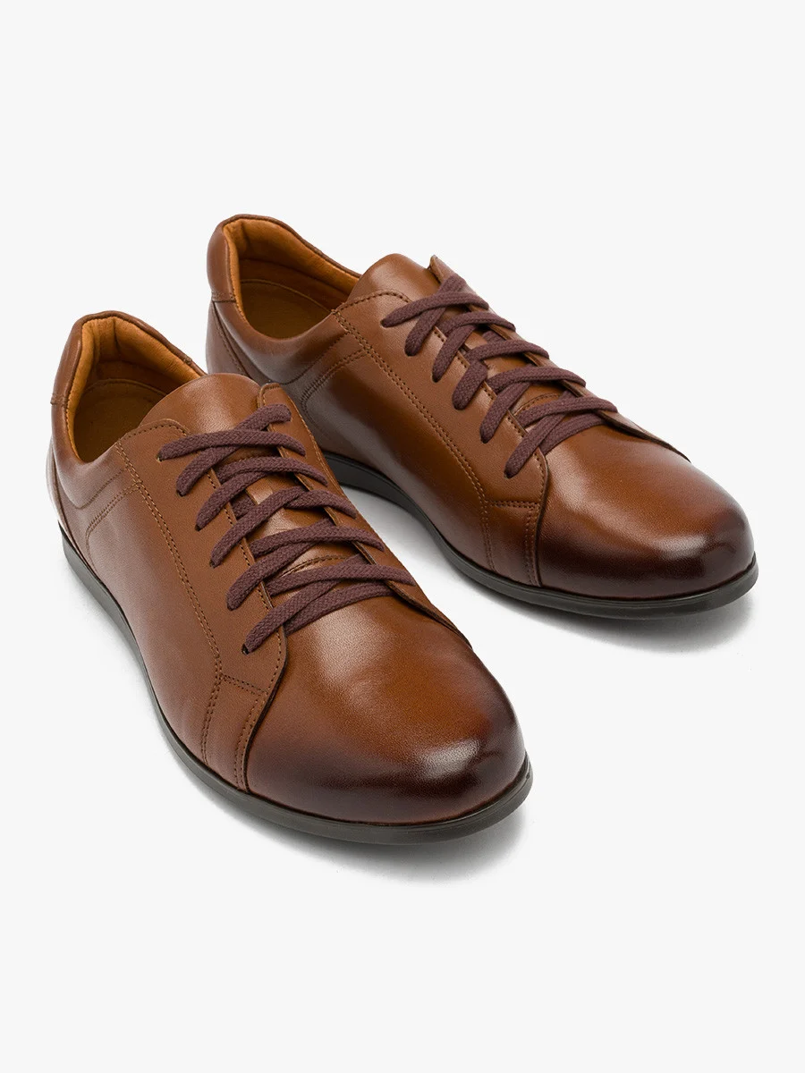 Brązowe półbuty męskie