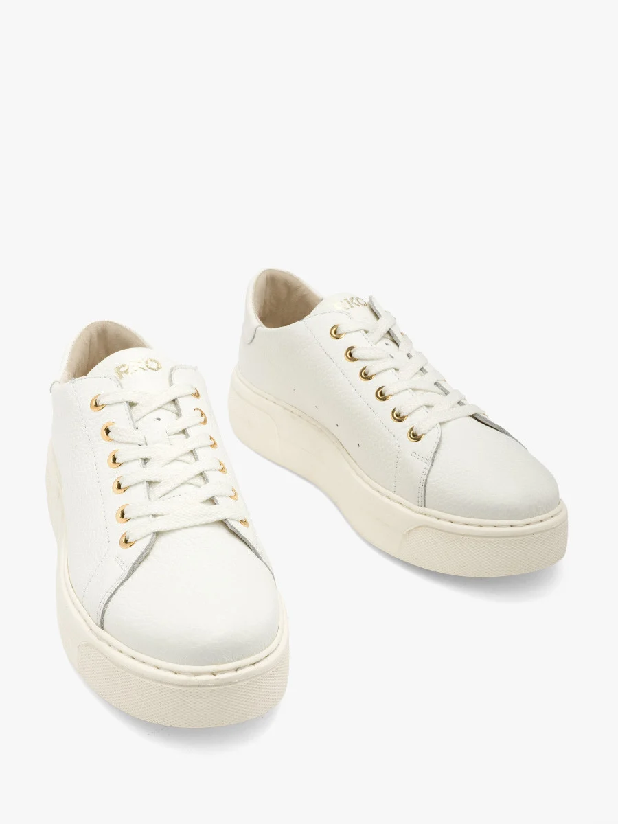 Białe półbuty sportowe ze złotymi detalami