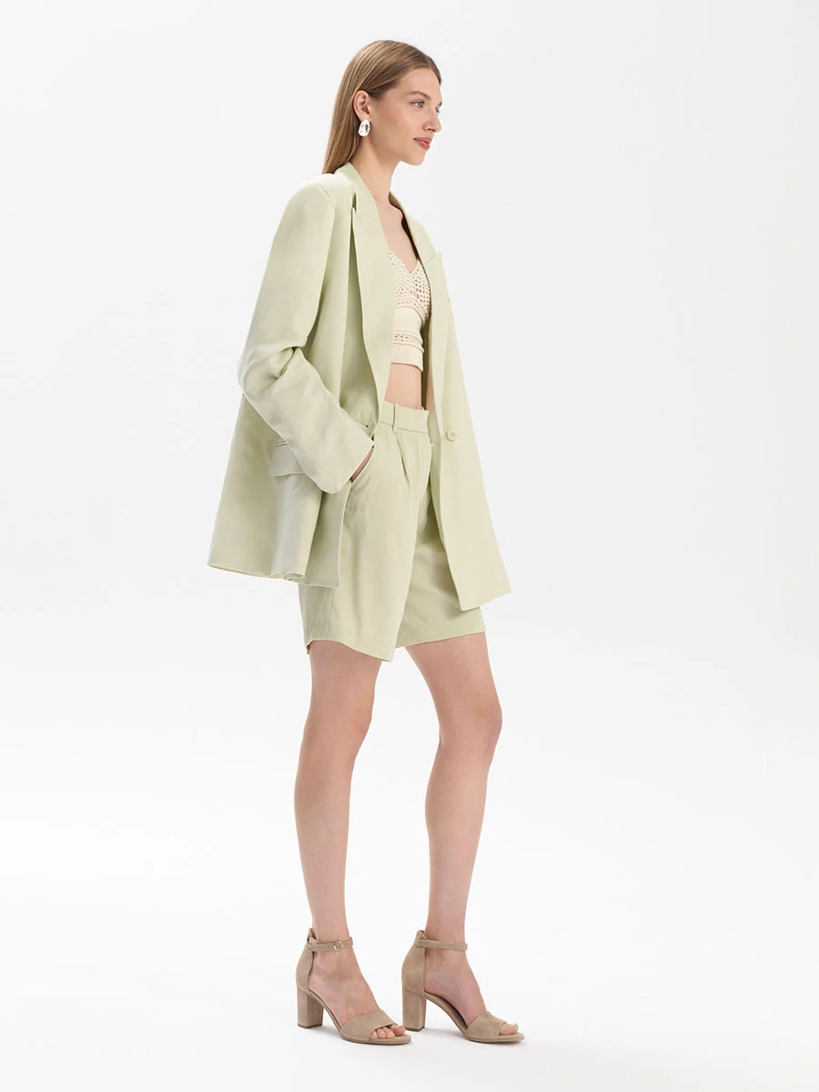 Beżowe sandały z zabudowaną piętą